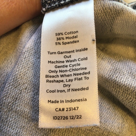 T by Talbots 2XP Black White Tie Dye Stripe Knit Top Long Sleeve Pullover Cozy - Picture 7 of 8